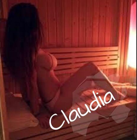 CLAUDIA & LAURA 4